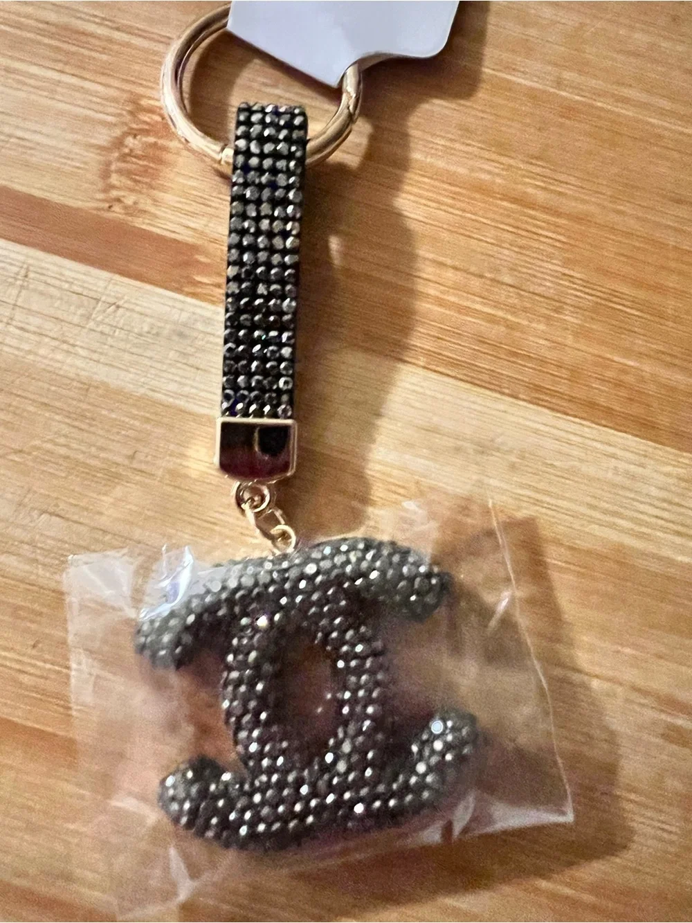 Fashion Jewelry Crystal Logo Bag or Keychain - Silver, Gold, or Black. - Picture 4 of 5